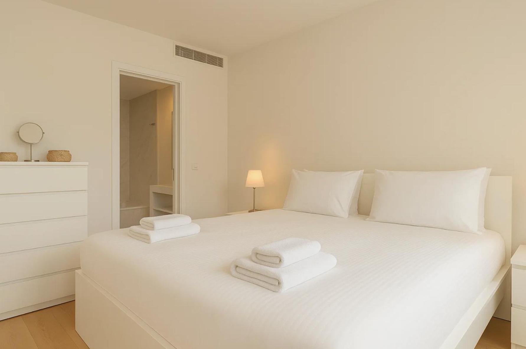 Bright 1 Bdr W/ Pool View By Lovelystay Apartamento